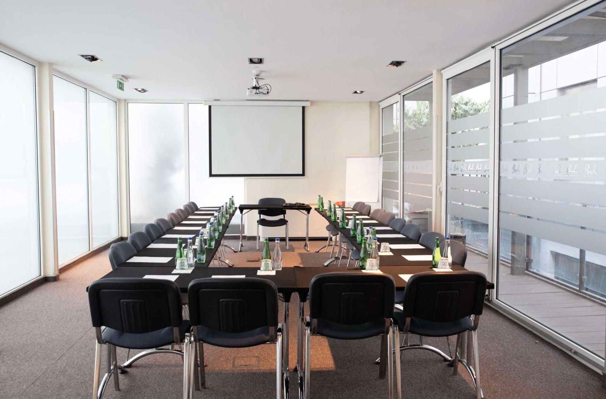Art Hotel, A Member Of Radisson Individuals Belgrade