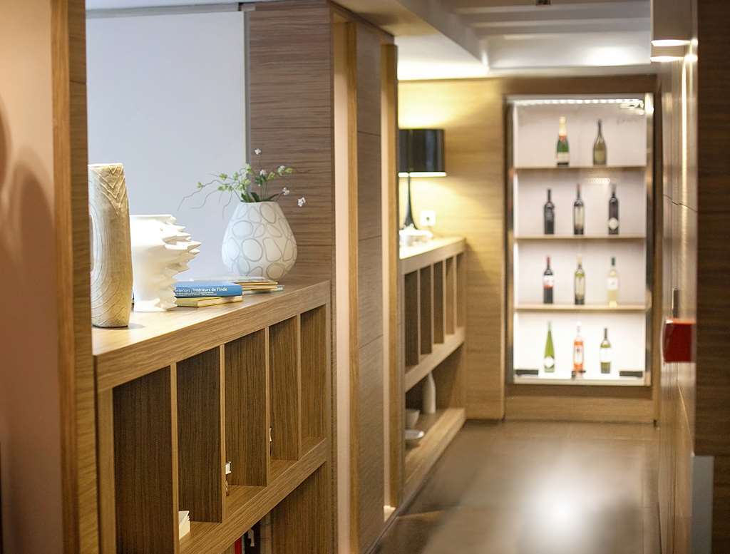 Art Hotel, A Member Of Radisson Individuals 4* Белград